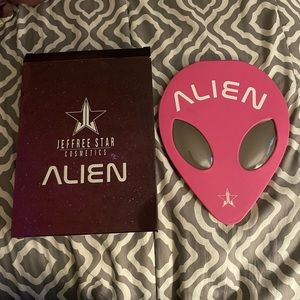 Jefree Star Cosmetics DISCONTINUED Alien Palette.